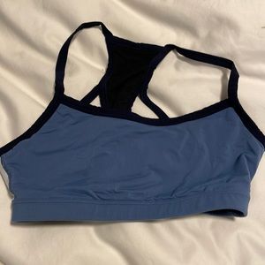 Gap sports bra